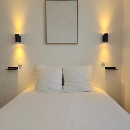 Hotel La Croisette & Restaurant Bistrot Gantier En Centre Ville Royan Ngoại thất bức ảnh